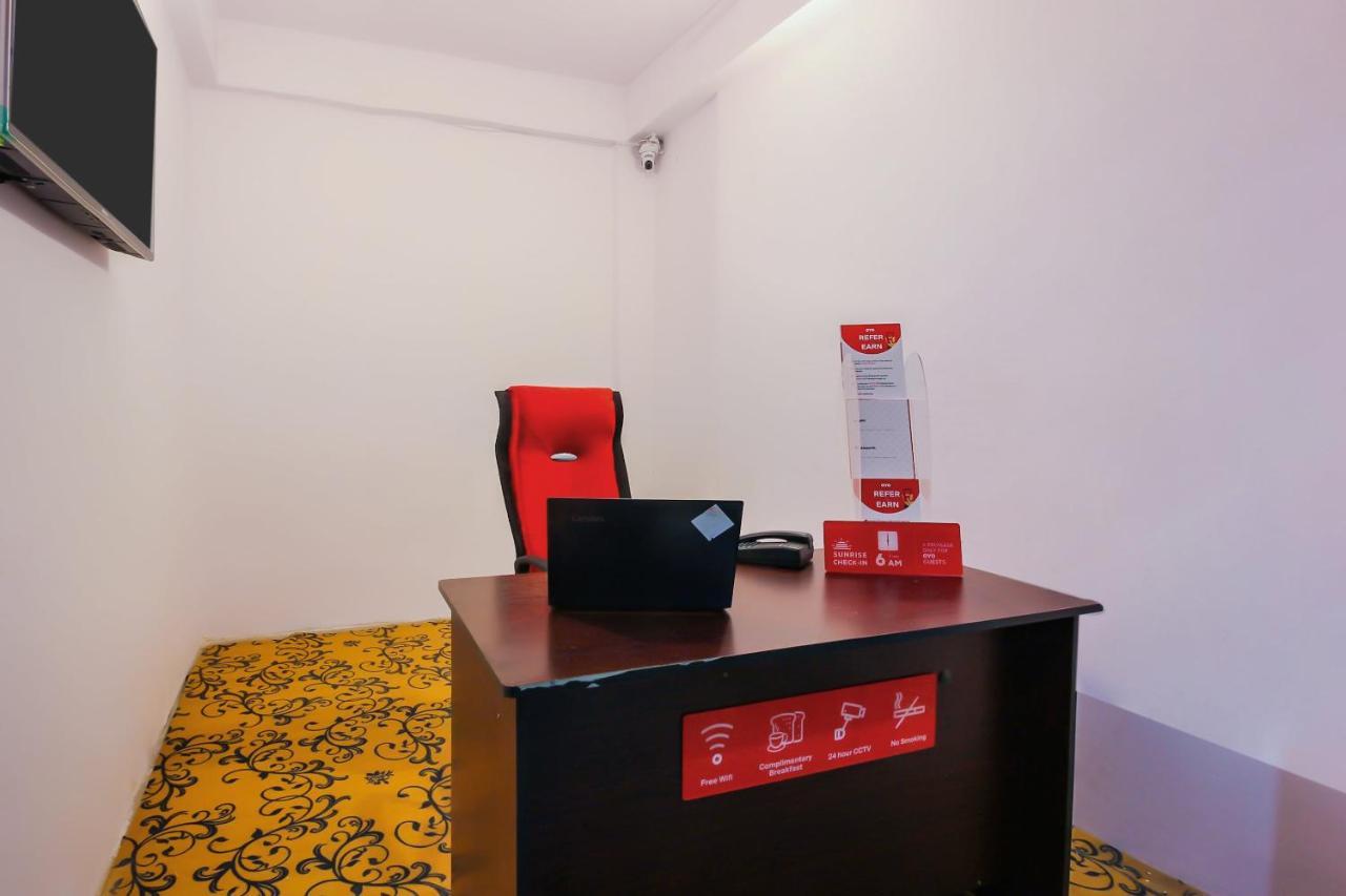 Oyo 17168 Hz Lodge Hyderabad Ngoại thất bức ảnh